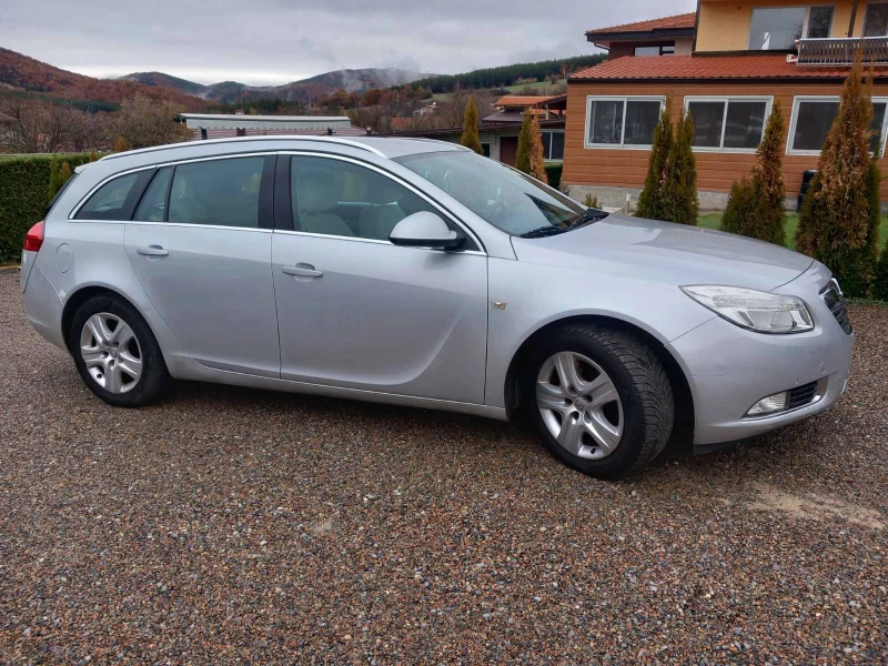 Opel Insignia 2.0CDTI-131PS* НАВИ* , снимка 7 - Автомобили и джипове - 47983500