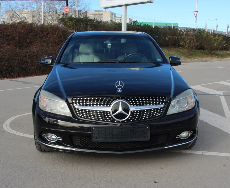 Mercedes-Benz C 320 AMG, снимка 2 - Автомобили и джипове - 48437909