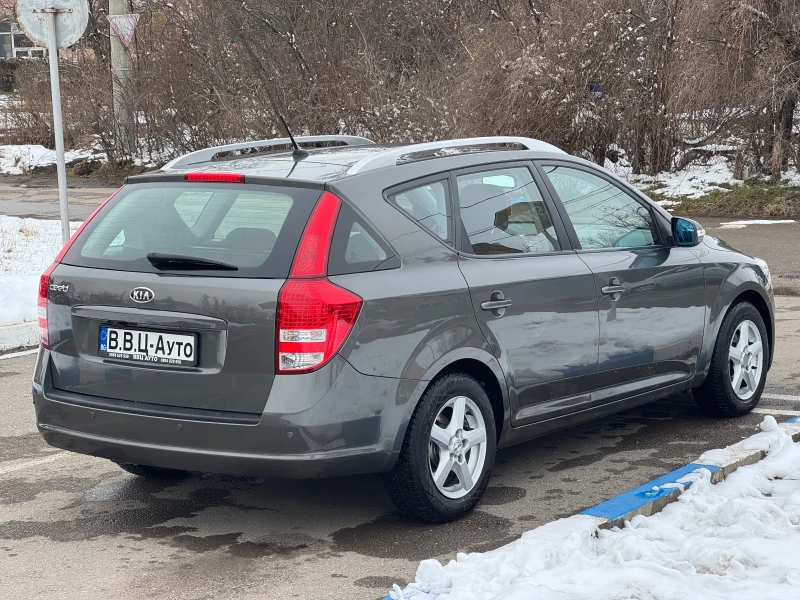 Kia Ceed 1.6Бензин/Автоматик/FaceLift, снимка 4 - Автомобили и джипове - 49183851