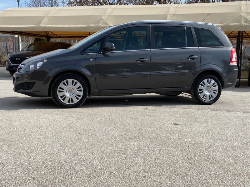 Opel Zafira 1.6i ecoM 7-MECTA!100% РЕАЛНИ КИЛОМЕТРИ-ДОКАЗУЕМИ!, снимка 5 - Автомобили и джипове - 49452089