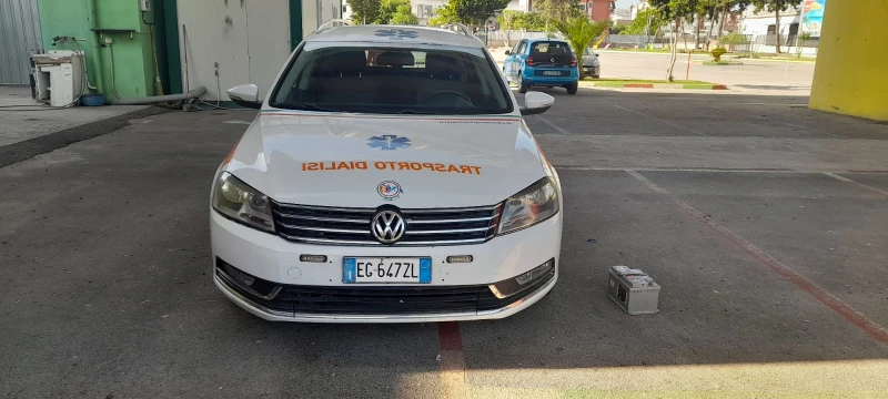 VW Passat 1.6, снимка 10 - Автомобили и джипове - 50408224