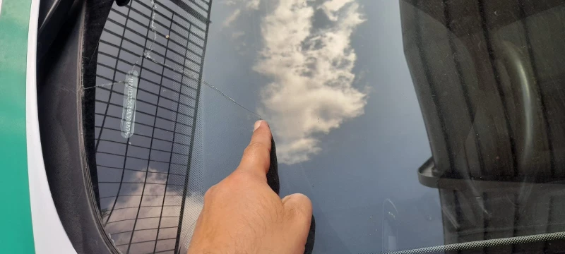 VW Passat 1.6, снимка 12 - Автомобили и джипове - 50408224