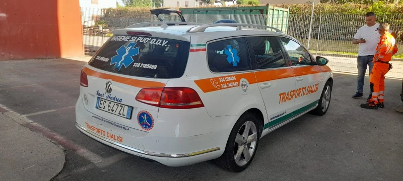 VW Passat 1.6, снимка 5 - Автомобили и джипове - 50408224