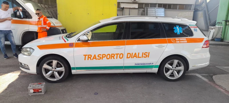 VW Passat 1.6, снимка 2 - Автомобили и джипове - 50408224