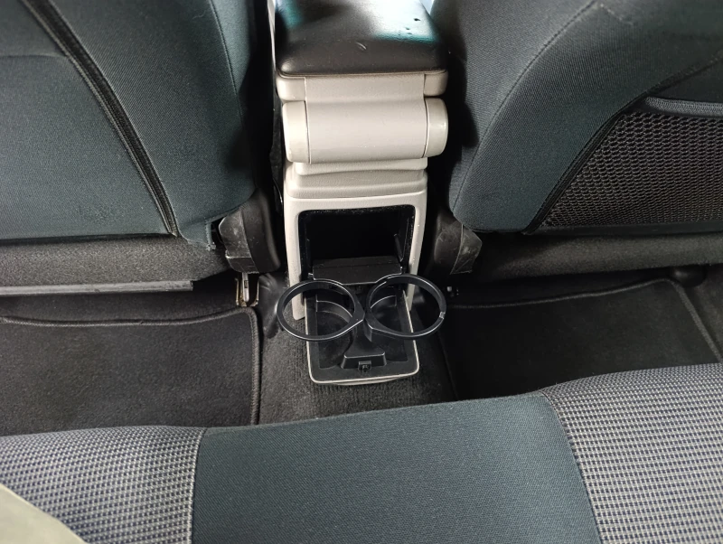 Subaru Forester 2.0i 4x4, снимка 8 - Автомобили и джипове - 51877466