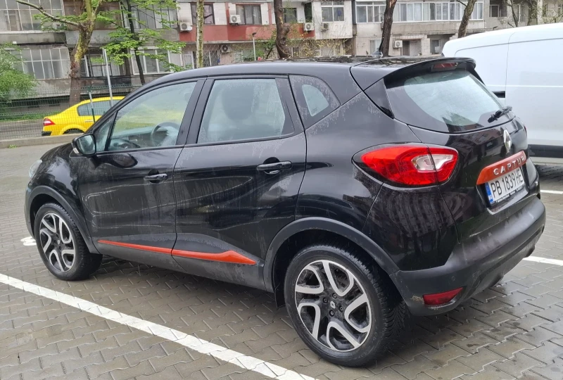 Renault Captur 0, 9 TCe Нов внос Germany, снимка 5 - Автомобили и джипове - 51886985