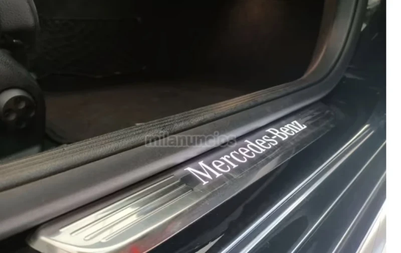 Mercedes-Benz E 220 AMG&PANORAMA&9Gtronic, снимка 10 - Автомобили и джипове - 52768865