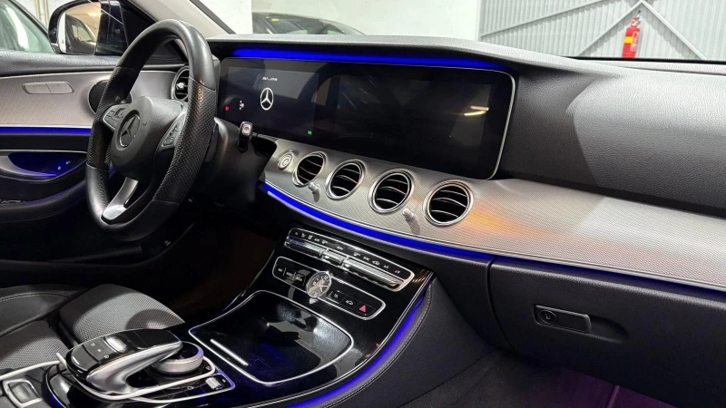 Mercedes-Benz E 220 AMG//9Gtronic/camera/ parkira sama , снимка 9 - Автомобили и джипове - 53048991