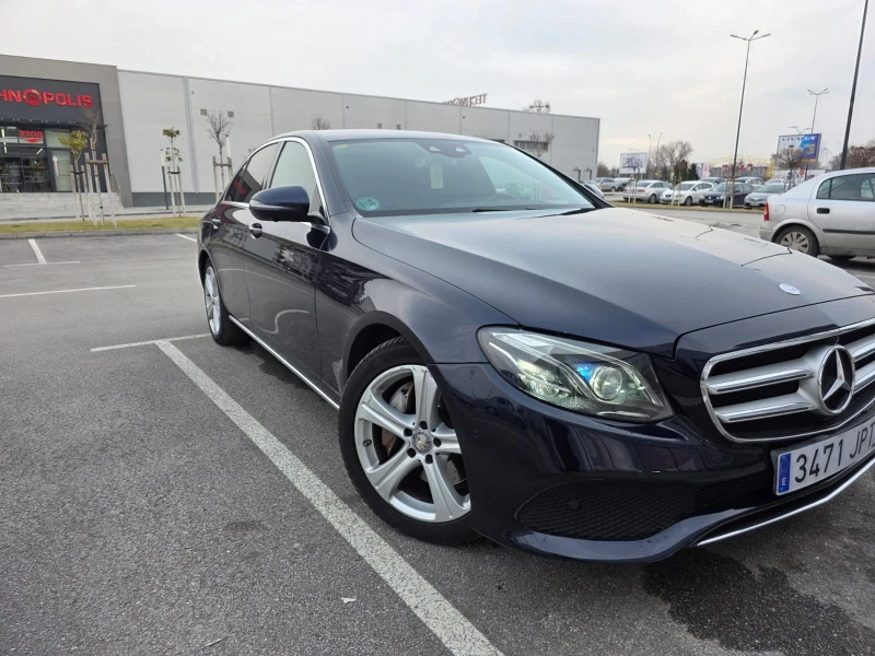 Mercedes-Benz E 220 AMG//9Gtronic/camera/ parkira sama 