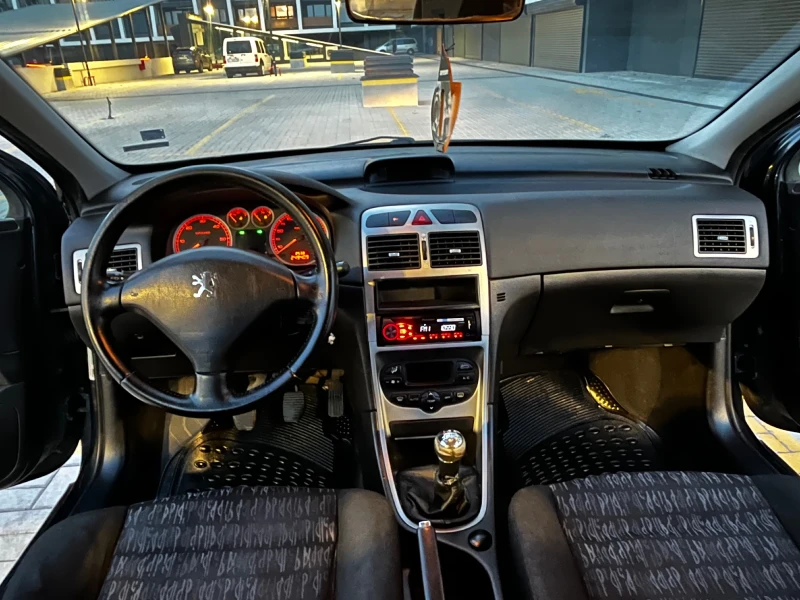 Peugeot 307 2.0HDI/110КС, снимка 11 - Автомобили и джипове - 52816844