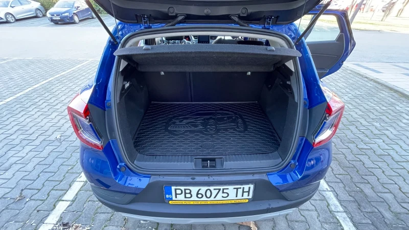 Renault Captur 2 1.3, снимка 10 - Автомобили и джипове - 53059631