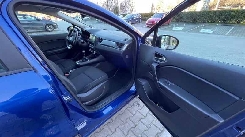 Renault Captur 2 1.3, снимка 8 - Автомобили и джипове - 53059631