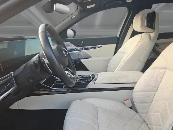 BMW 740 d xDrive = M-Sport = Гаранция, снимка 6 - Автомобили и джипове - 53856781