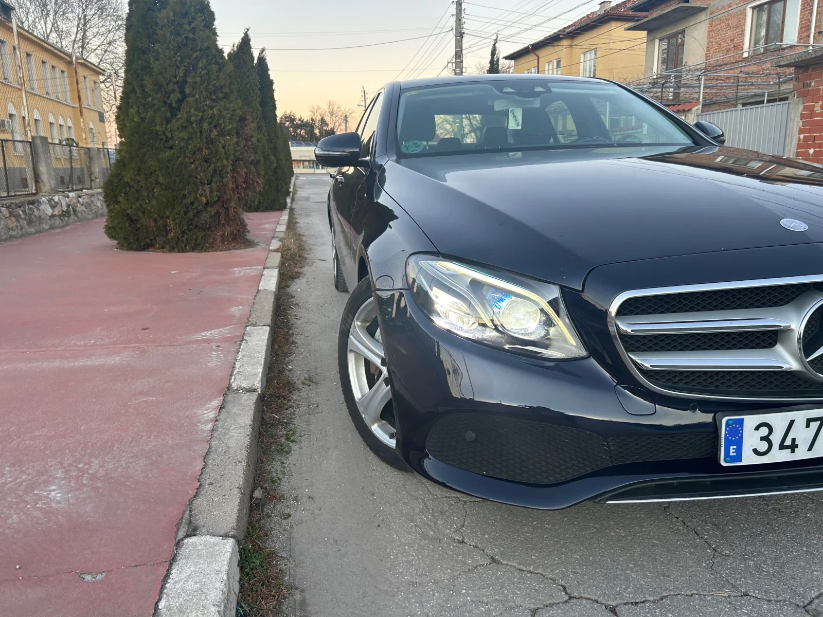 Mercedes-Benz E 220 AMG//9Gtronic/camera/ parkira sama , снимка 1
