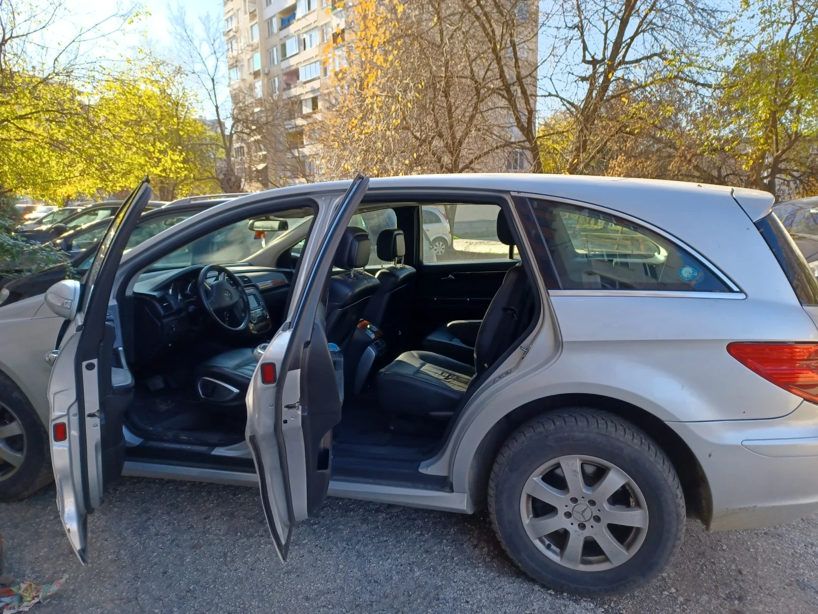 Mercedes-Benz R 320  - изображение 4