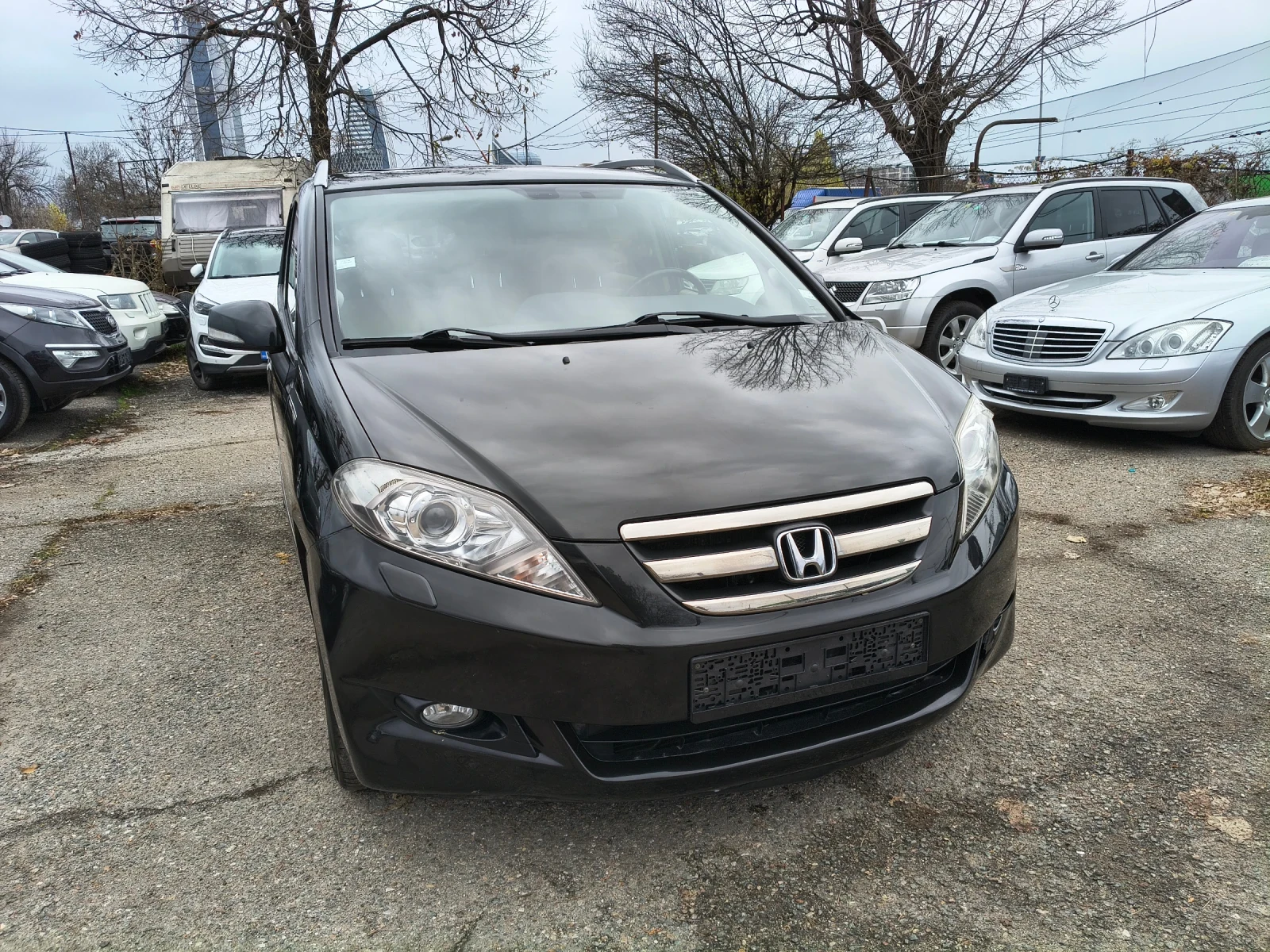 Honda Fr-v  1.8 VTEC Executive - изображение 2