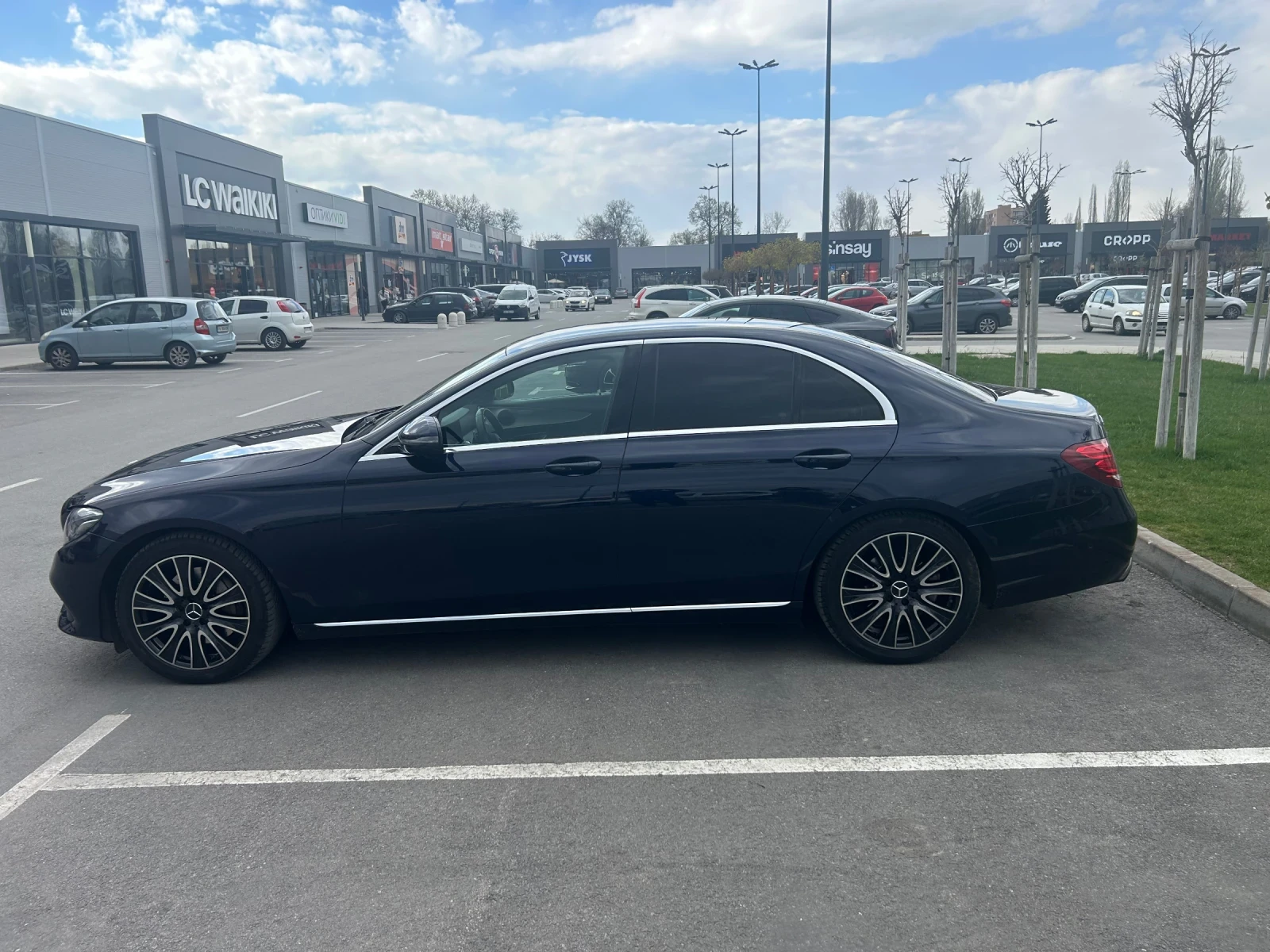 Mercedes-Benz E 220 Digital//9Gtronic/360 kameri/ самопаркиране , снимка 5 - Автомобили и джипове - 54168237