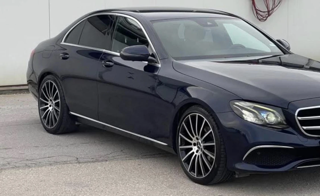 Mercedes-Benz E 220 Digital//9Gtronic/360 kameri/ самопаркиране 