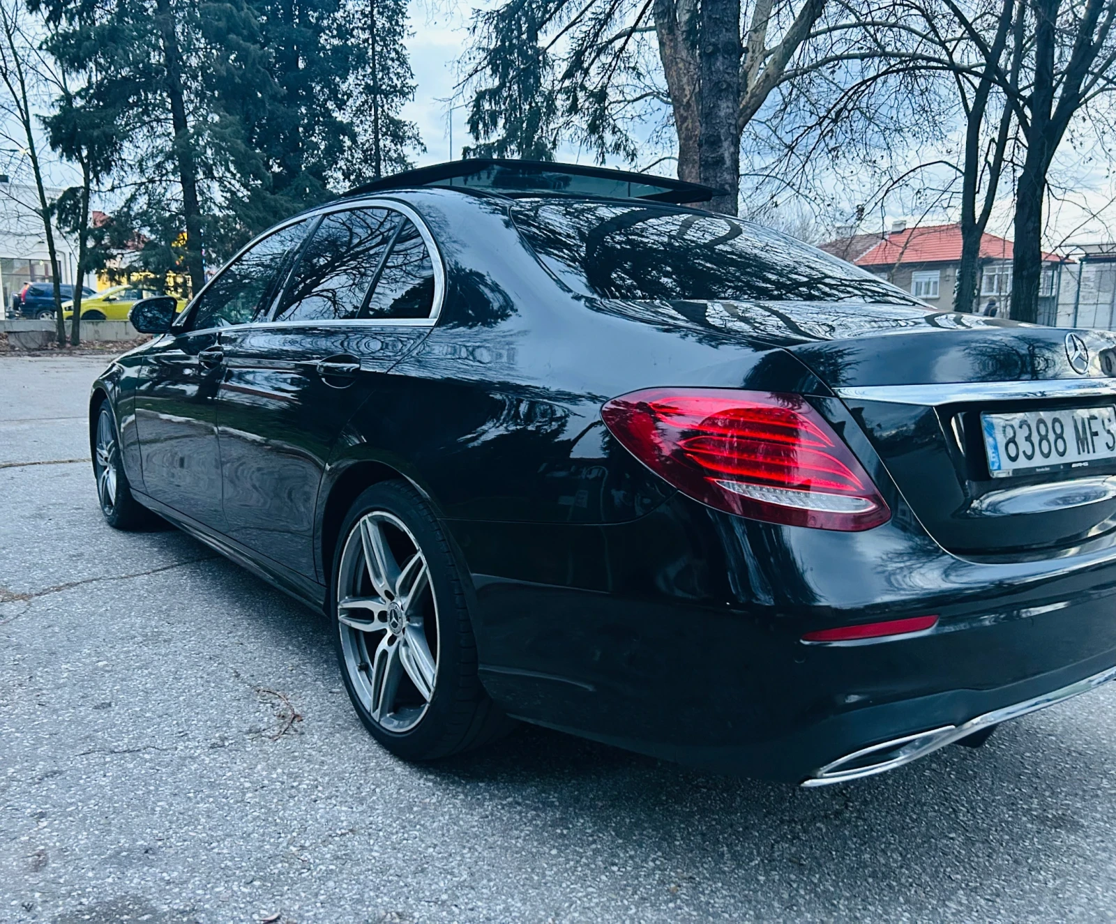 Mercedes-Benz E 220 AMG/Panorama/9Gtronic/cameri 360*  - изображение 3