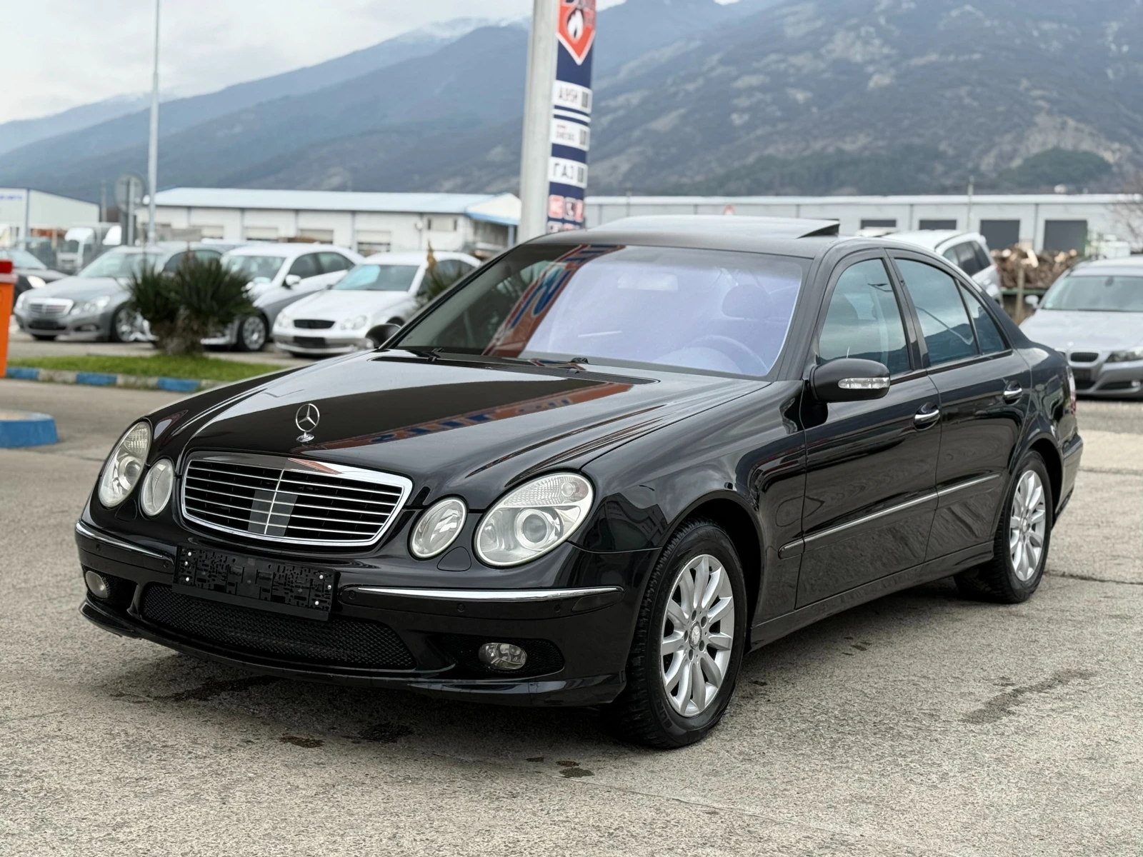 Mercedes-Benz E 320 AMG/Distronic/HarmanKardon - изображение 6