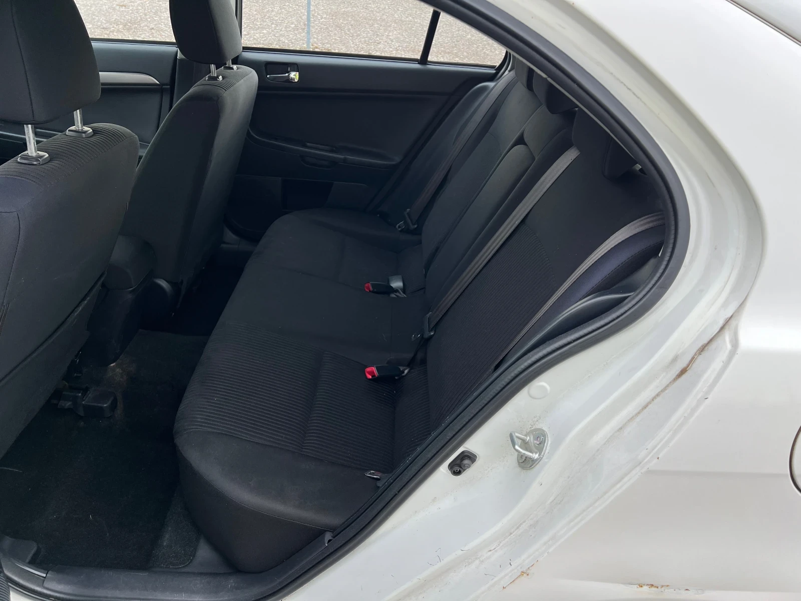 Mitsubishi Lancer 1.6 i Schweiz | Mobile.bg � ����������� 12
