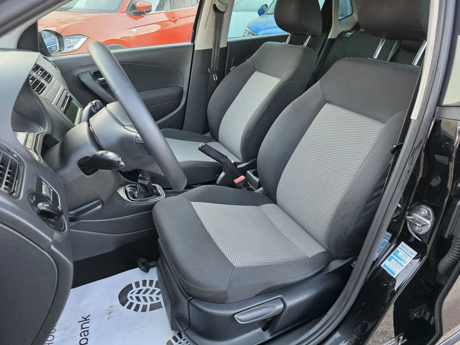 VW Polo 1.2 TDI | 75кс | Климатик | Регистрирано , снимка 10 - Автомобили и джипове - 53826363