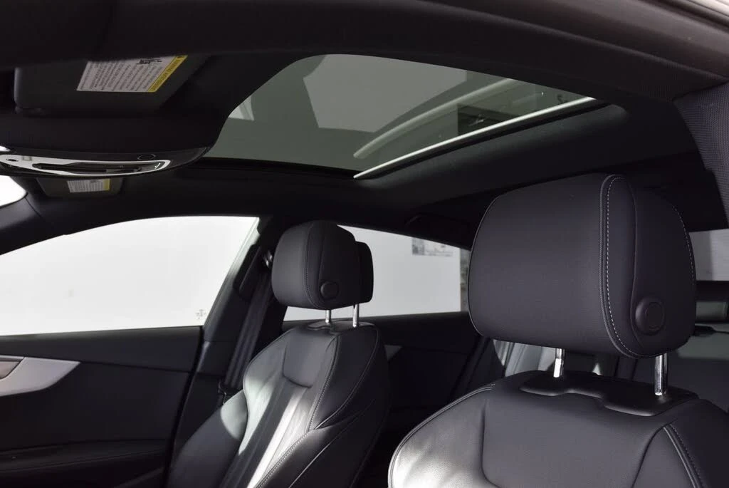 Audi A5 * S-Line* * HeadUp* AвтоКредит* (ЦЕНА ДО БГ), снимка 14 - Автомобили и джипове - 53865190