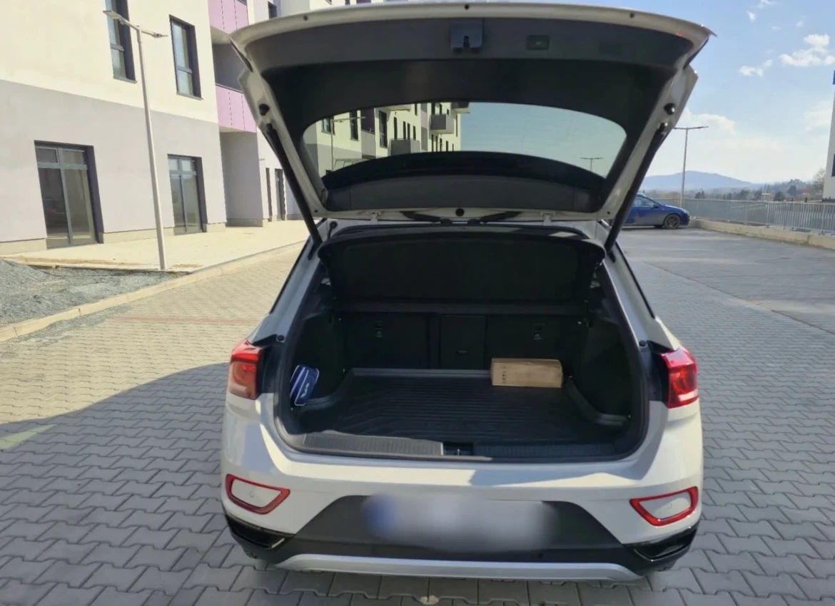 VW T-Roc 1.5 TSI, снимка 7 - Автомобили и джипове - 53942644