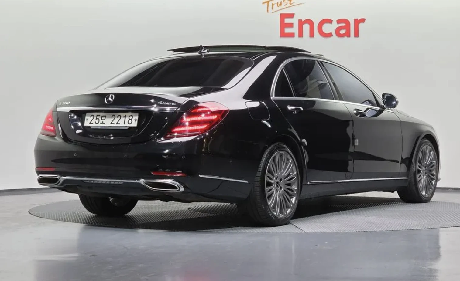 Mercedes-Benz S 560 L* 4MATIC* BURMESTER* ДИГИТАЛНО* ТАБЛО* 3TV* МАСАЖ, снимка 2 - Автомобили и джипове - 53975978