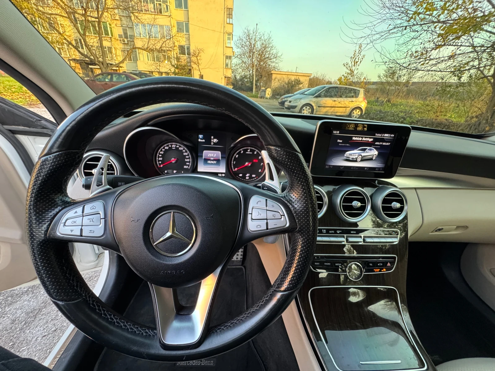 Mercedes-Benz C 300 C300 4 matic, снимка 8 - Автомобили и джипове - 54525616