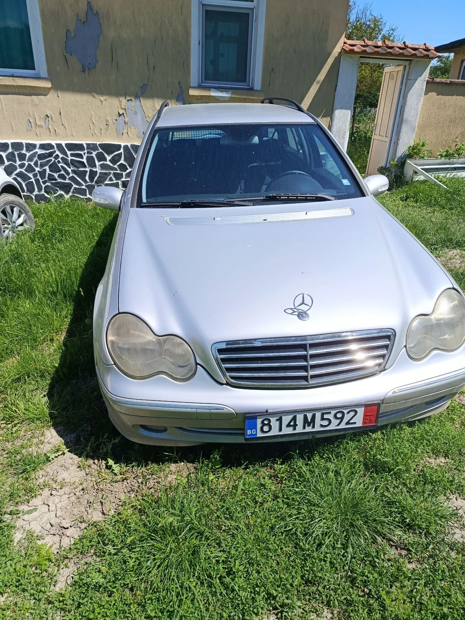 Mercedes-Benz C 220 Avantgarde, снимка 4 - Автомобили и джипове - 54604066