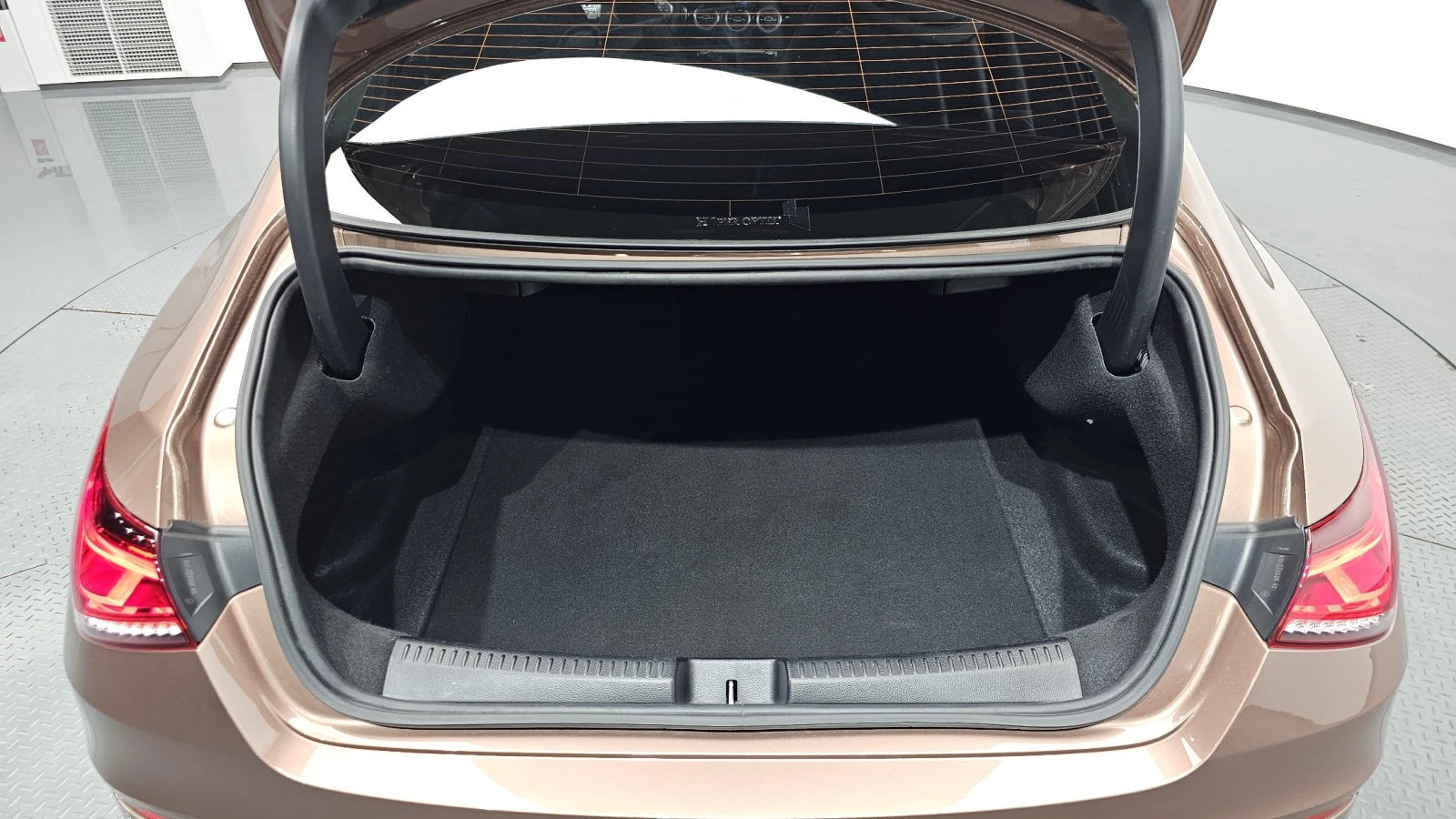 Mercedes-Benz CLA 250 2.0 4MATIC, Distronic, ������� | Mobile.bg � ����������� 17
