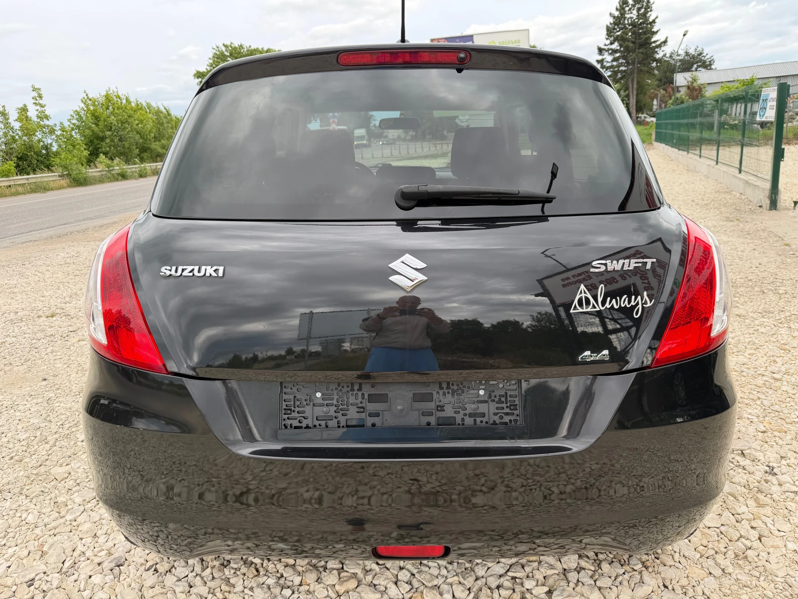 Suzuki Swift 1.3i/90p.s-4x4/Facelift-Euro 5b, снимка 6 - Автомобили и джипове - 54886788