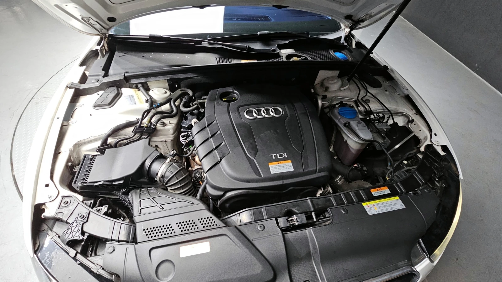 Audi A5 2.0 TDI Quattro Sportback, снимка 5 - Автомобили и джипове - 55129687