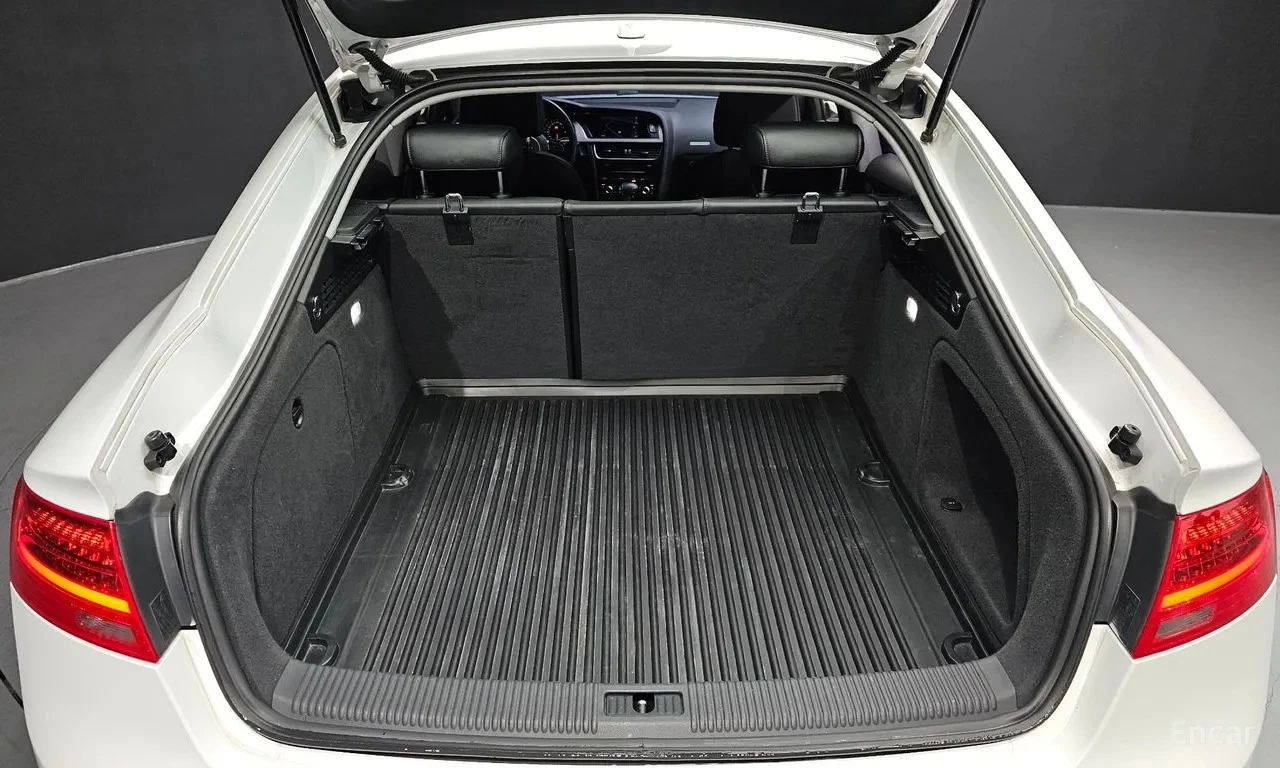 Audi A5 2.0 TDI Quattro Sportback, снимка 17 - Автомобили и джипове - 55129687