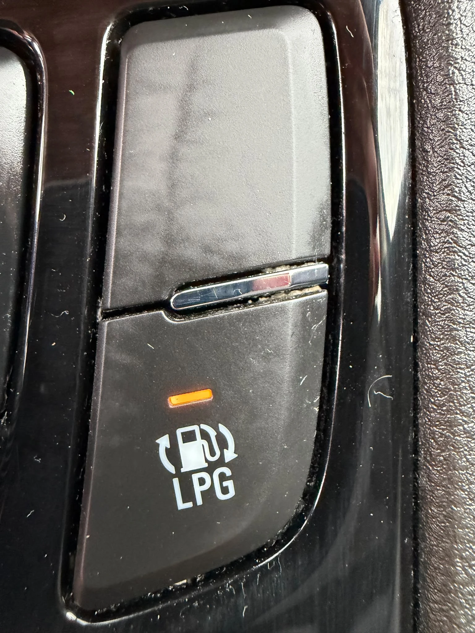 Opel Mokka X 1.4tB/GPL COSMO CAR PLAY ANDROID AUTO, снимка 16 - Автомобили и джипове - 55224319