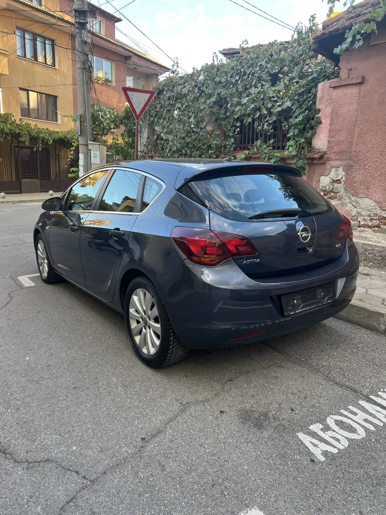 Opel Astra, снимка 3 - Автомобили и джипове - 56263790