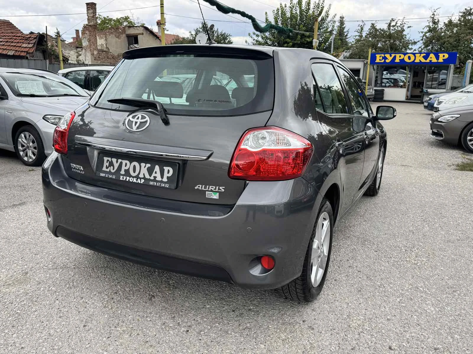 Toyota Auris 1.4D4D-FACE-АВТОМАТ.-ЛИЗИНГ, снимка 5 - Автомобили и джипове - 56326239