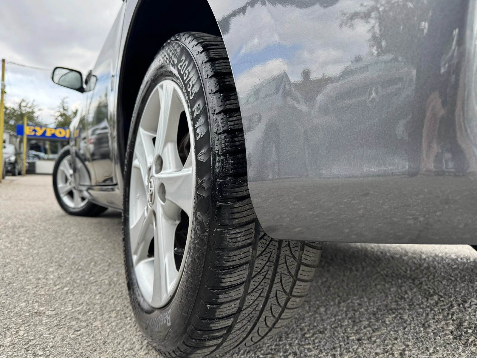 Toyota Auris 1.4D4D-FACE-АВТОМАТ.-ЛИЗИНГ, снимка 9 - Автомобили и джипове - 56326239