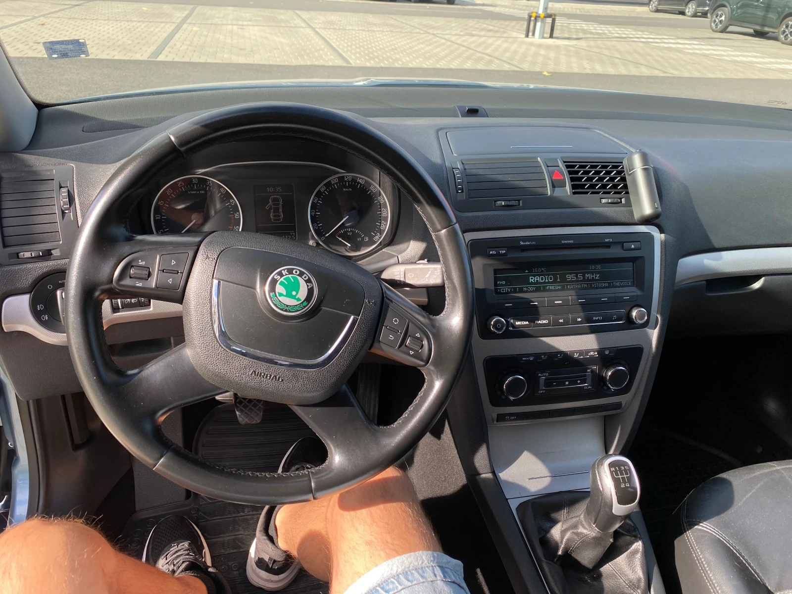 Skoda Octavia 1.6TDI, снимка 16 - Автомобили и джипове - 56514380