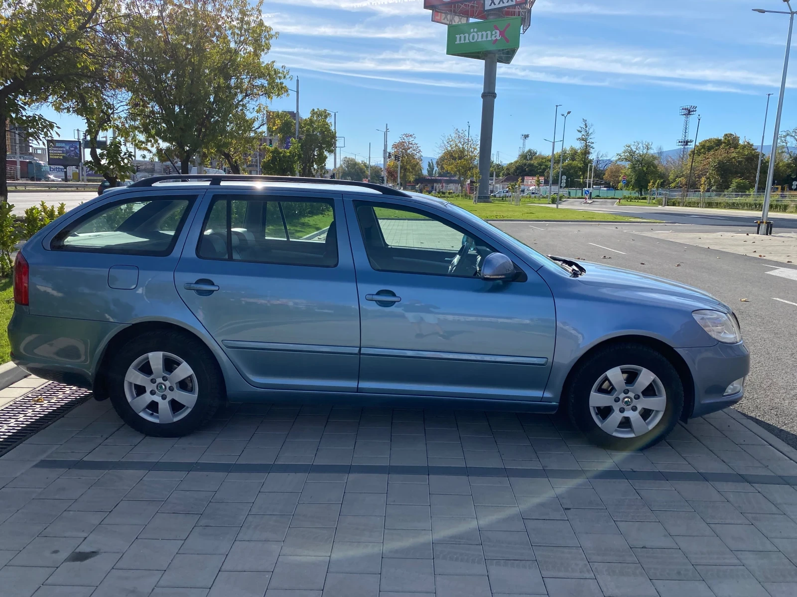 Skoda Octavia 1.6TDI, снимка 4 - Автомобили и джипове - 56514380