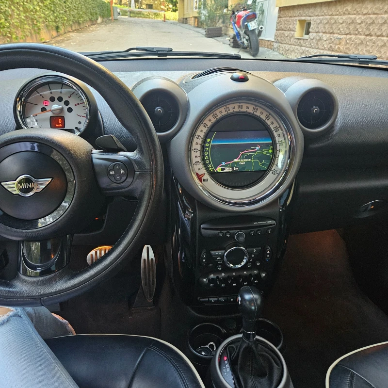 Mini Countryman, снимка 8 - Автомобили и джипове - 47581703