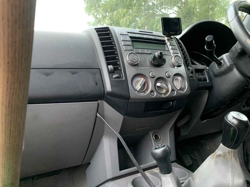 Mazda BT-50, снимка 7 - Автомобили и джипове - 53144861