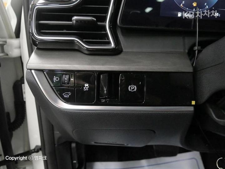 Kia Sportage Signature 1.6 T-GDI AWD, снимка 12 - Автомобили и джипове - 44970569