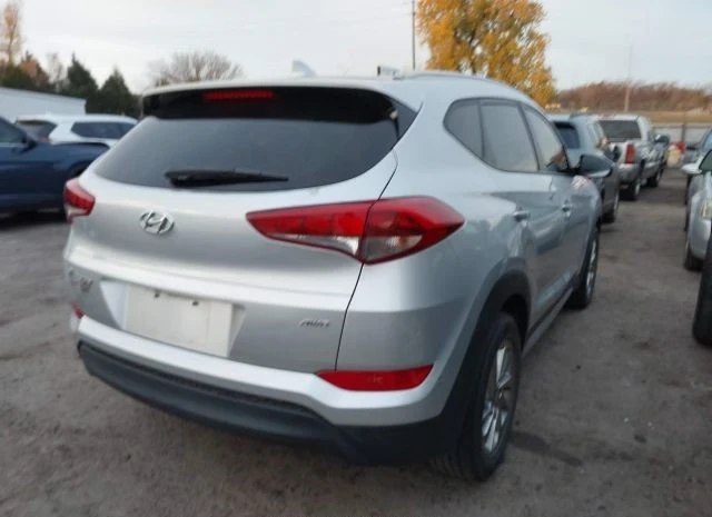 Hyundai Tucson, снимка 5 - Автомобили и джипове - 49166669