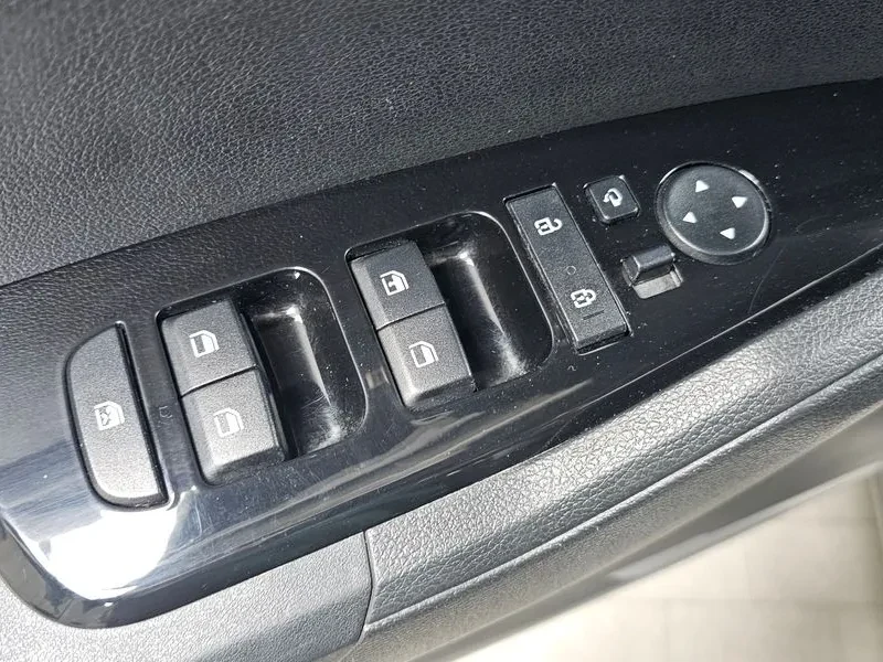 Kia Sportage 5Th Generation Gasoline 1.6 Turbo 2Wd Trendy  , снимка 14 - Автомобили и джипове - 55143858