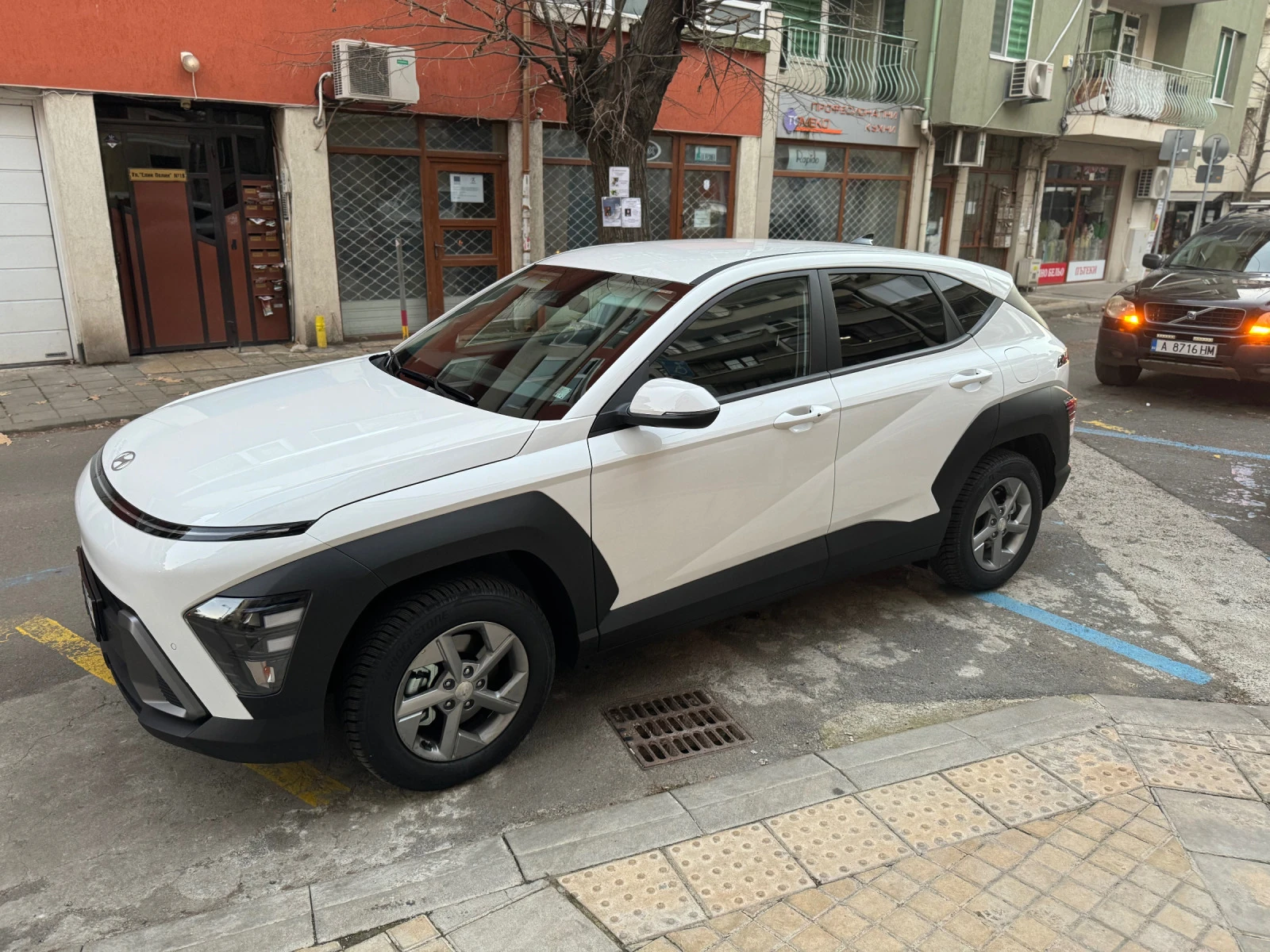 Hyundai Kona 1 .0 T-GDI 120 k. 7DCT от България - изображение 5