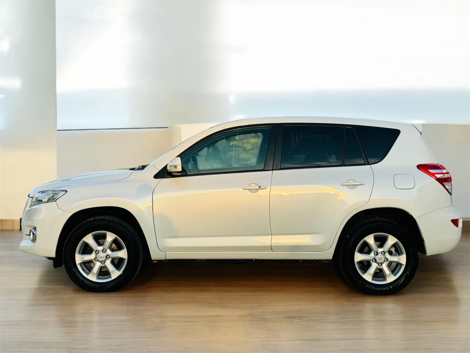 Toyota Rav4 * 2.2* D4D* NAVI*  - изображение 4