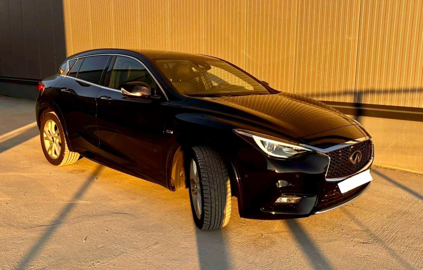 Infiniti Q30 360, Подгрев, Панорама, Bose - изображение 3