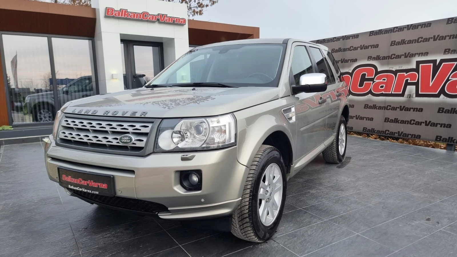 Land Rover Freelander 2.2 SD4 4WD HSE - изображение 2